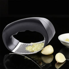 YOMDID Ring Form Garlic Press Manual Garlic Masher Grinding Tool Stainless Steel Ginger Crusher Kitchen Tool knoflookpers