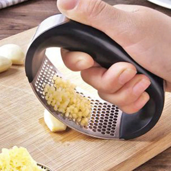 YOMDID Ring Form Garlic Press Manual Garlic Masher Grinding Tool Stainless Steel Ginger Crusher Kitchen Tool knoflookpers